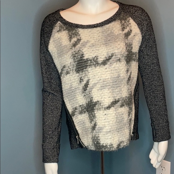 ANTHROPOLOGIE Dolan Houndstooth Boucle Sweater - Picture 2 of 8